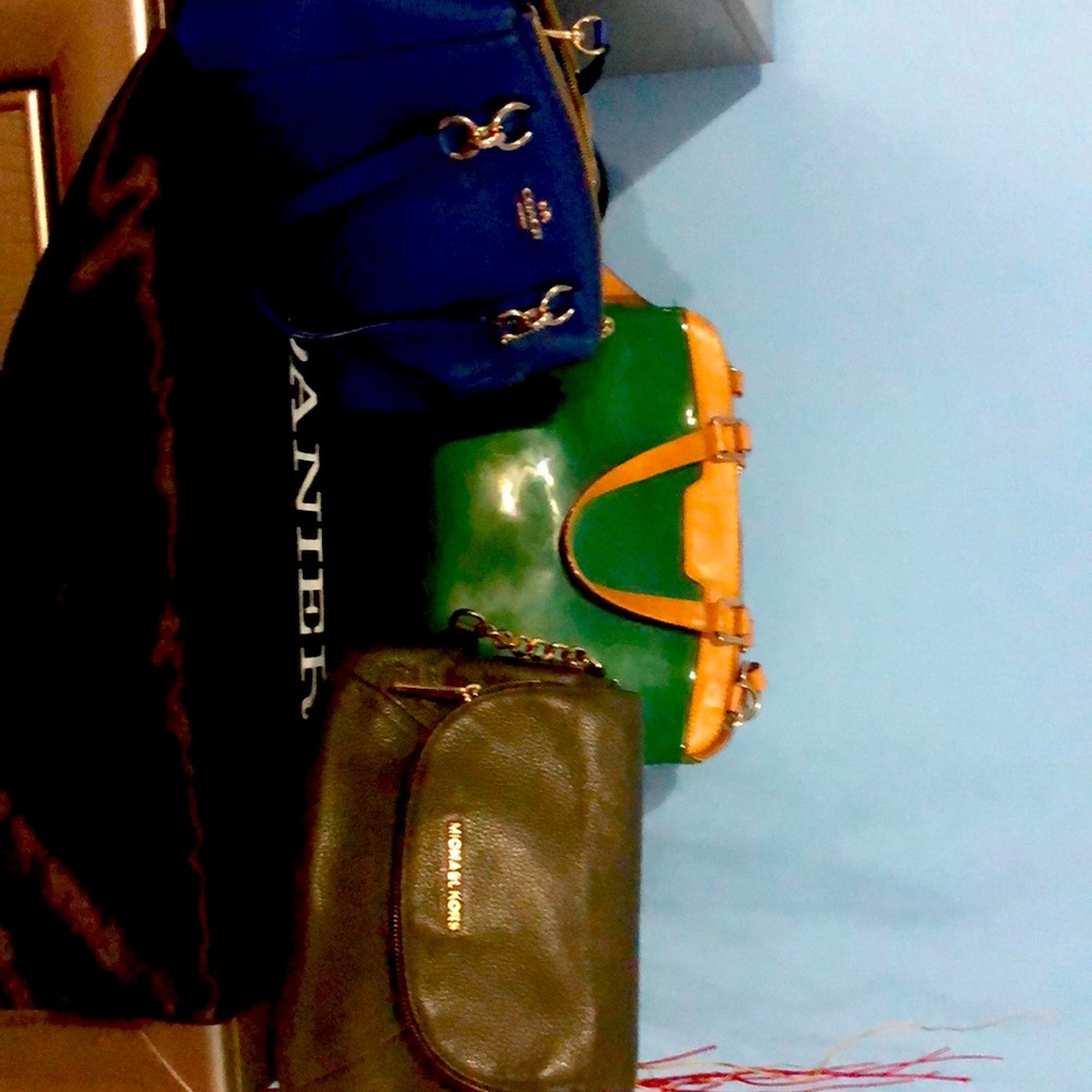 Purses barley used: coach danier Michel kors!!!